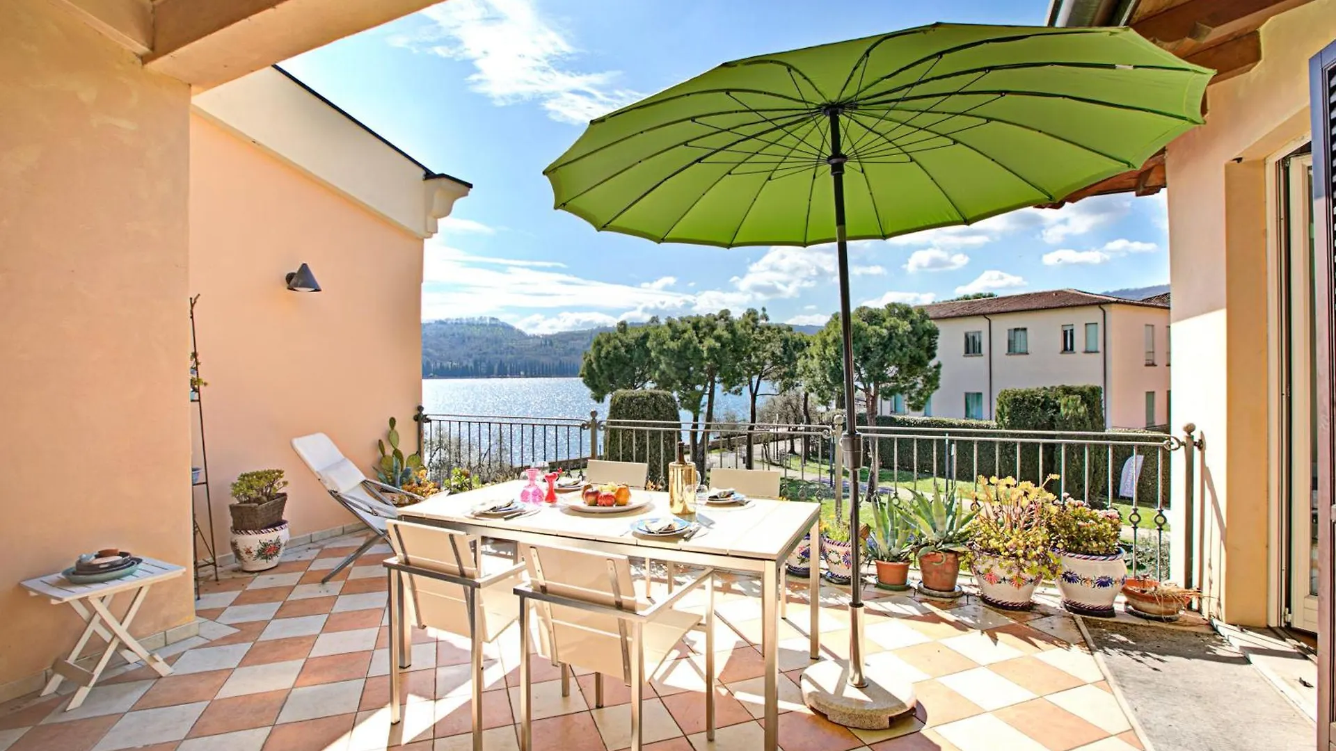 Morgante Salo-Lake View & Parking - Happy Rentals